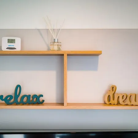 Dez Adela Appartement *